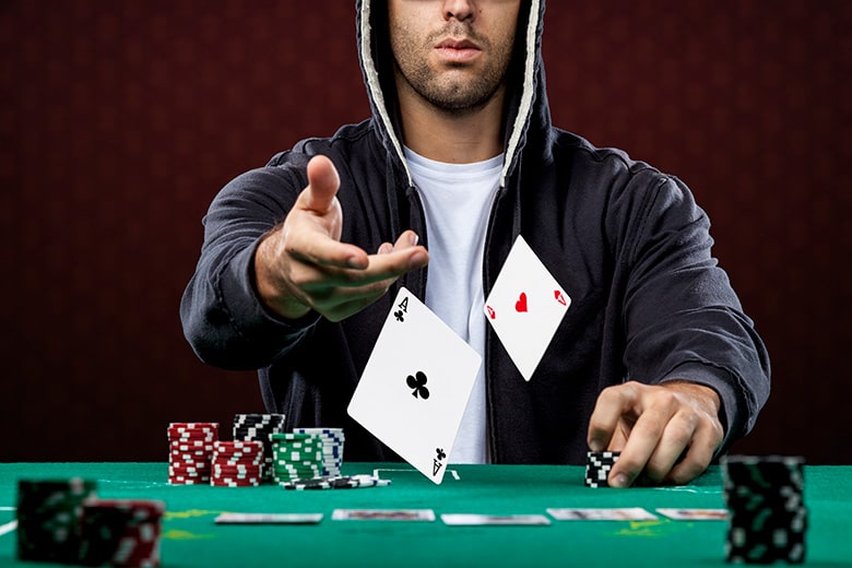 Memenangkan Poker Online dengan Strategi Jitu Para Master